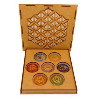 Estuche de Madera con Siete Gemas para Chakras Flor de la Vida