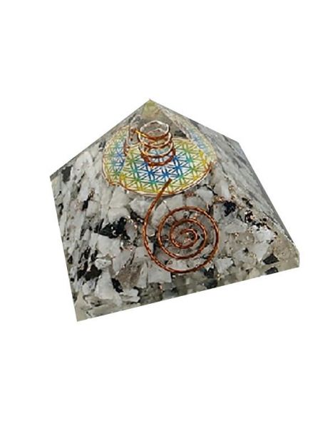 Orgonita Pirámide Piedra Luna con Flor de la Vida 9x9 cm.