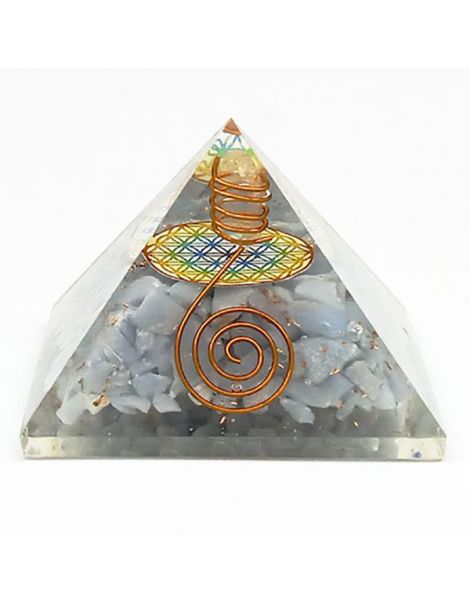 Orgonita Pirámide Angelita con Flor de la Vida y Espiral 9x9 cm.