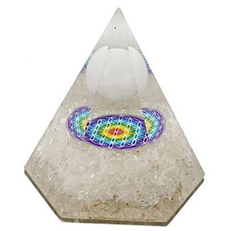 Orgonita Pirámide Hexagonal Cuarzo Blanco con Esfera y Flor de la Vida 7x8 cm.