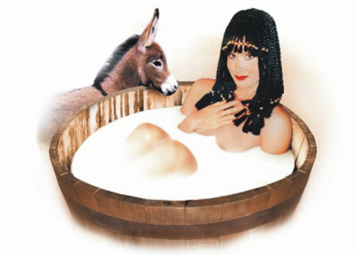 Cleopatra bañándose en leche de burra